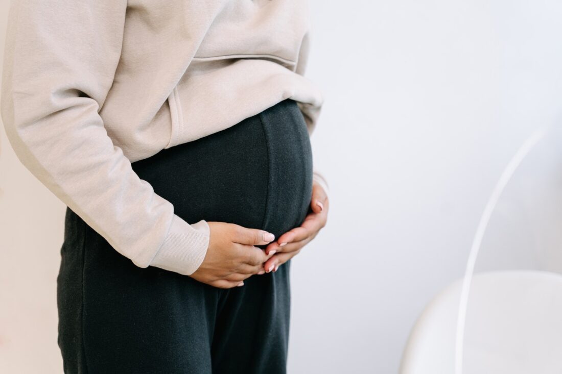 can-you-suck-in-your-stomach-when-pregnant