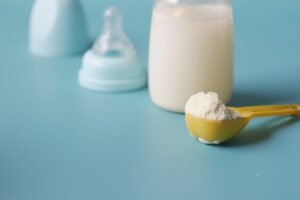 Alimentum vs Nutramigen: Which Hypoallergenic Formula is Right for Your Baby?